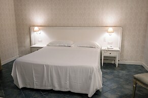 Marina Holiday Hotel & Spa
