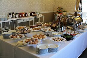 Marina Holiday Resort & Spa