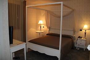 Marina Holiday Resort & Spa