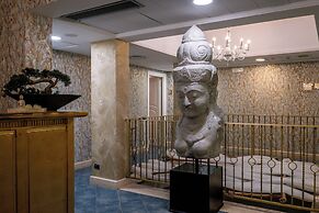 Marina Holiday Hotel & Spa