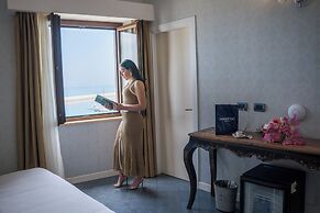 Marina Holiday Hotel & Spa