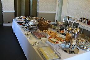 Marina Holiday Resort & Spa