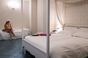 Marina Holiday Hotel & Spa