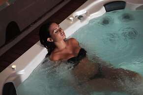 Marina Holiday Resort & Spa