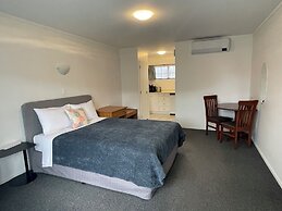 Cherry Court Motor Lodge