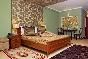 Business Hotel Avrora