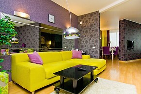 Business Hotel Avrora