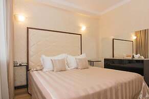 Business Hotel Avrora