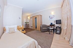 Business Hotel Avrora