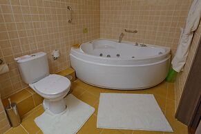 Business Hotel Avrora