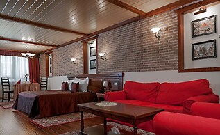 Business Hotel Avrora