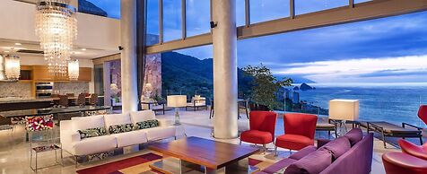 Garza Blanca Preserve Resort & Spa