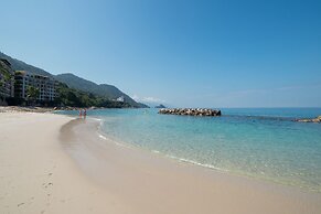 Garza Blanca Preserve Resort & Spa