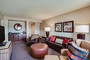 Overton Hotel and Conference Center