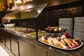 Overton Hotel and Conference Center