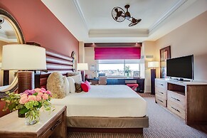 Overton Hotel and Conference Center