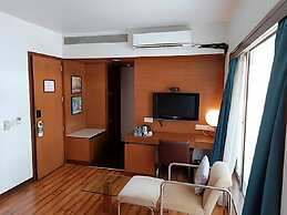 Yogi Executive, Navi Mumbai