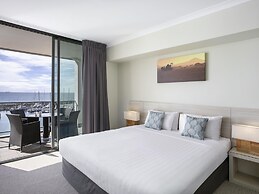 Mantra Geraldton