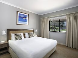Mantra Geraldton