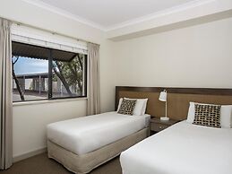 Mantra Geraldton