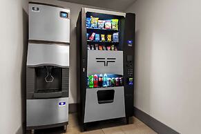 Country Inn & Suites by Radisson, Macon North, GA