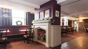 Honest Lawyer Hotel