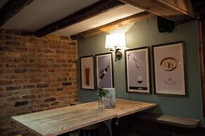 Red Lion Todwick by Chef and Brewer Collection