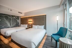 Coast Coal Harbour Vancouver Hotel by APA