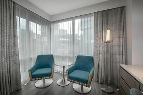 Coast Coal Harbour Vancouver Hotel by APA