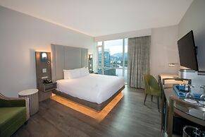 Coast Coal Harbour Vancouver Hotel by APA