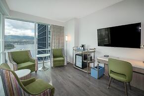 Coast Coal Harbour Vancouver Hotel by APA