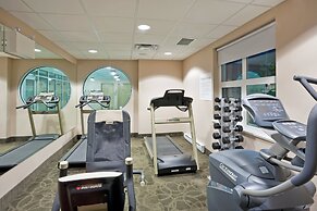 Holiday Inn Hotel & Suites Surrey East Cloverdale by IHG