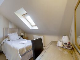 Arden Guest House, Craigmillar Castle Edinburgh