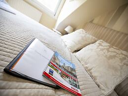 Arden Guest House, Craigmillar Castle Edinburgh