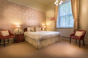 Balincourt Guest House