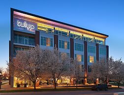 Tulyp, Tapestry Collection by Hilton