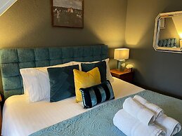 Broadlands Hotel - Adults Only