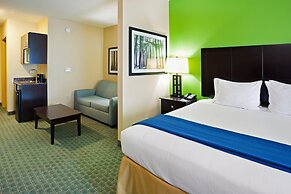 Holiday Inn Express & Suites Newport S, an IHG Hotel