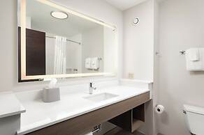 Holiday Inn Express & Suites Newport S by IHG