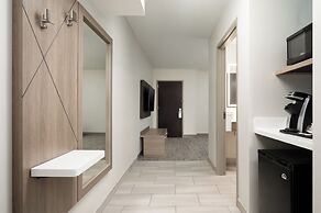 Holiday Inn Express & Suites Newport S by IHG