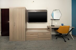 Holiday Inn Express Hotel and Suites St. Charles by IHG
