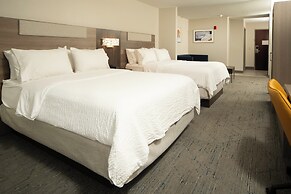 Holiday Inn Express Hotel and Suites St. Charles by IHG
