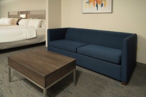 Holiday Inn Express Hotel and Suites St. Charles by IHG