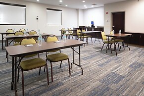 Holiday Inn Express Hotel and Suites St. Charles by IHG