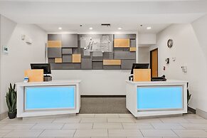 Holiday Inn Express Hotel and Suites West Valley by IHG