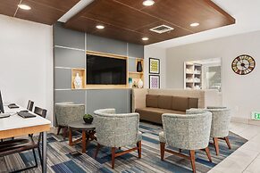Holiday Inn Express Hotel and Suites West Valley by IHG