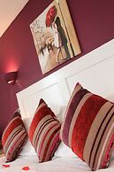 St John's Lodge (incl off-site health club)