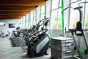 St John's Lodge (incl off-site health club)