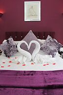 St John's Lodge (incl off-site health club)