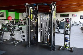 St John's Lodge (incl off-site health club)